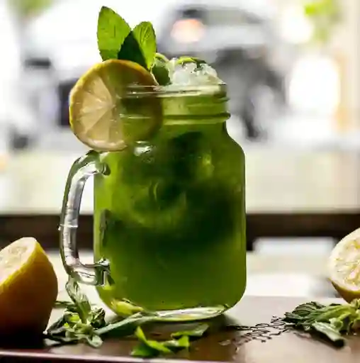 Limonada de Yerbabuena O Albahaca 16 Oz