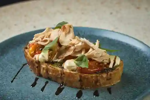 Tostadas de Stracciatella