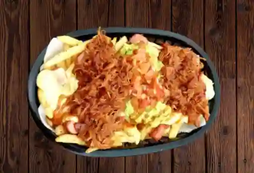 Salchipapa Pulled Pork