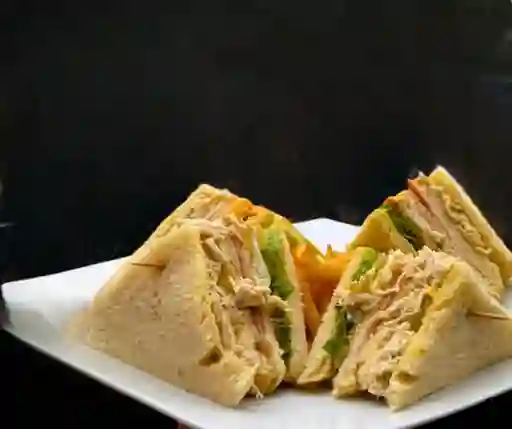 Sadwich Club Warriors