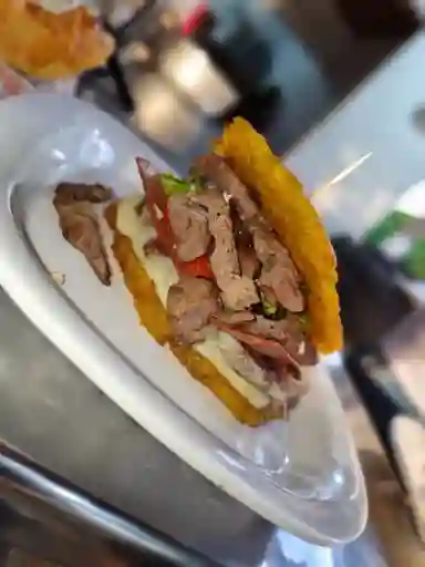 Pataconburger con Todo