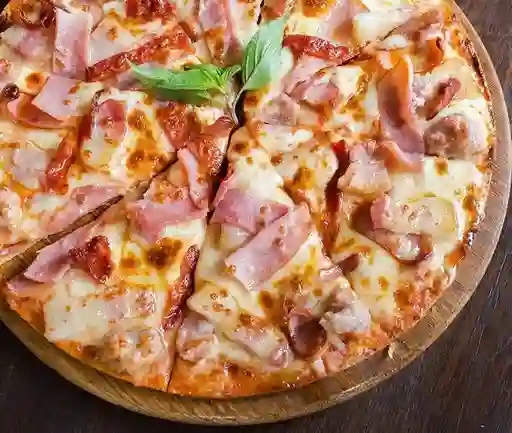 Pizza Jamón y Pollo