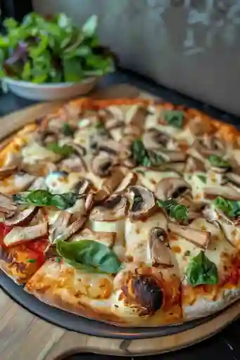 Pizza Pollo con Champiñones
