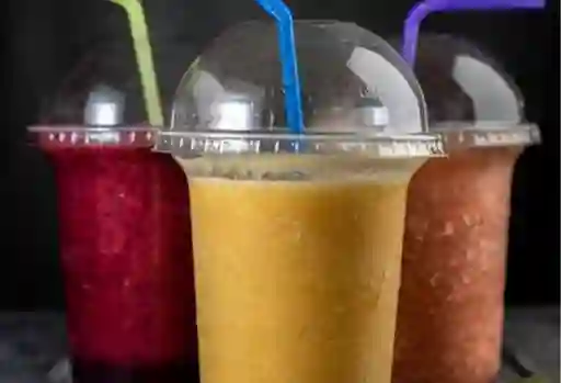 Jugos en Agua 16 Oz