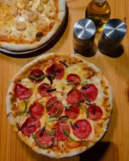 Pizza Salmi/pimentón
