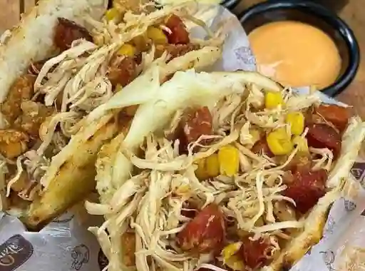 Arepa Pollo Ranchera