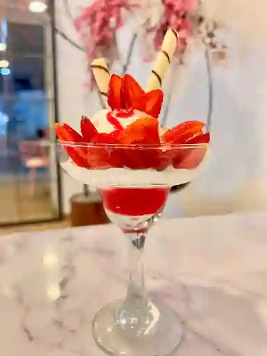Copa de Helado de Fresa