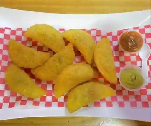 Empanadas Cocteleras 8 Und