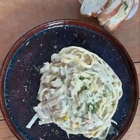Fettuccine Chicken