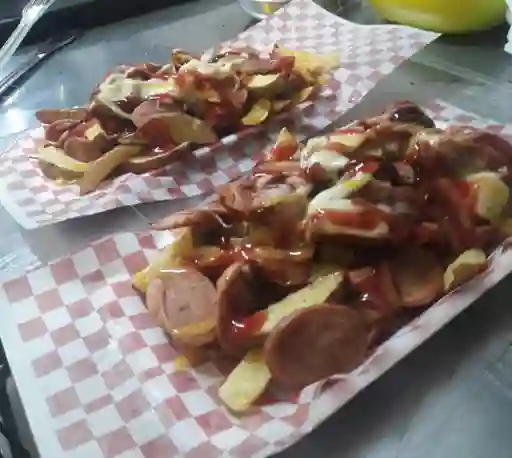 Salchipapa Candela