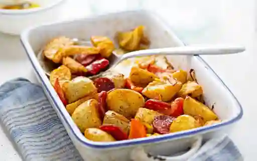 Chilerrana y Papas Bravas