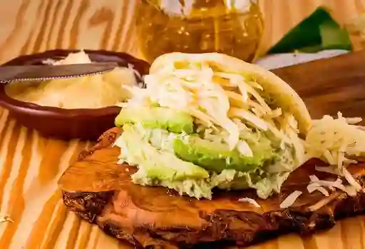 Combo Duo Arepa Asada Reina Pepiada