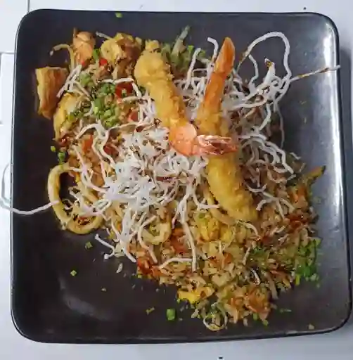 Yakimeshi Pescados y Mariscos
