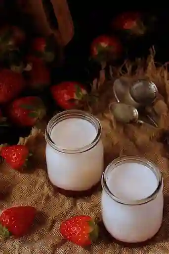Kumis Patiano Fresa 1 Lt