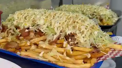 Salchipapa Trieste.