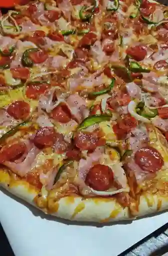 Pizza Cinco Carnes