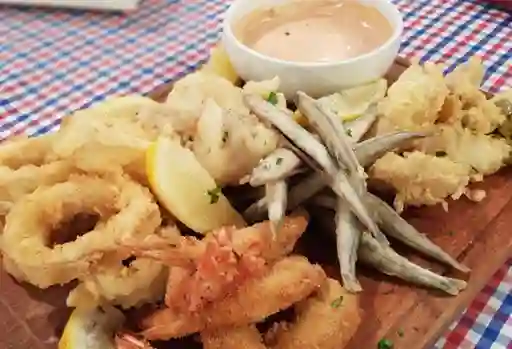 Picada de Mariscos