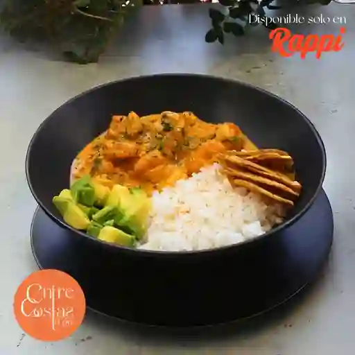 Bowl de Camarones Encocados