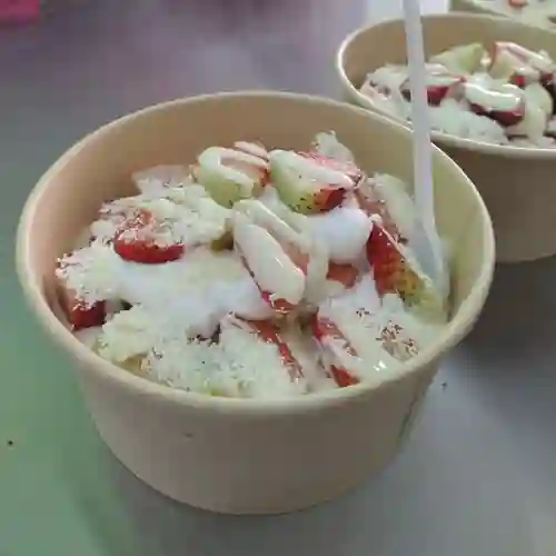 Fresas con Crema con Salsa de la Casa Talla L