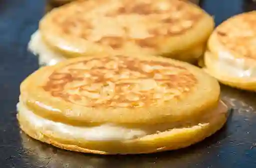 Arepa con Queso
