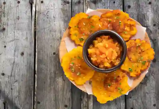 Patacón con Hogao