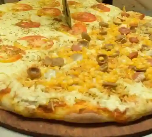 Pizzas Especiales Mediun