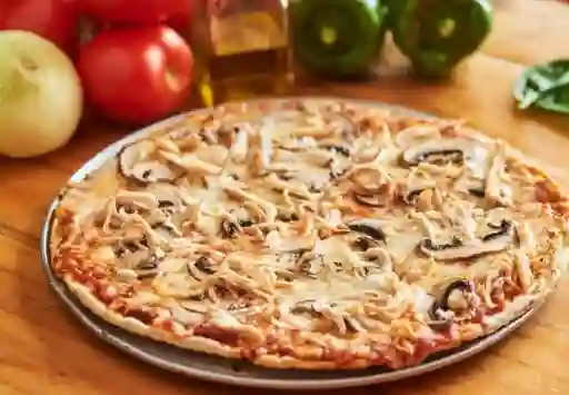 Pizza Jamón, Queso y Pollo
