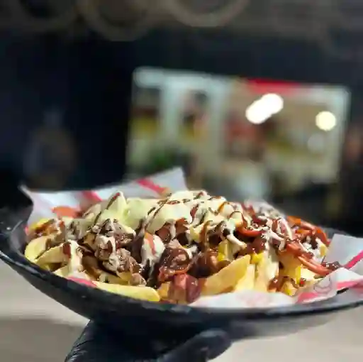 Salchipapa Pollo