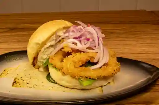 Sanguche de Calamar Al Panko