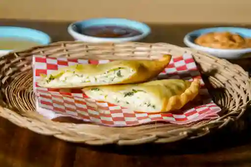 Empanada Espinaca con Queso
