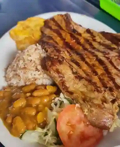 Almuerzo Ejecutivo
