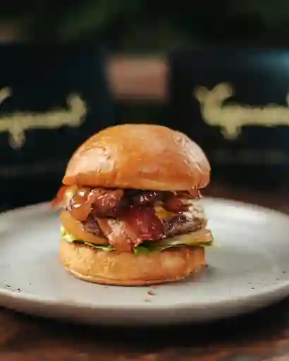 Hamburguesa Doble Carne con Queso y Tocineta