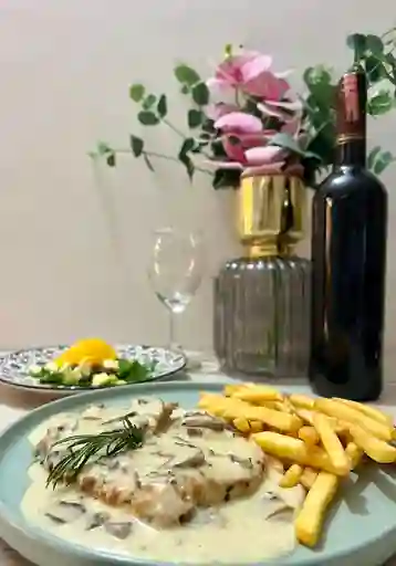 Pechuga en Salsa de Champiñones