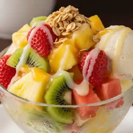 Ensalada de Frutas con Helado