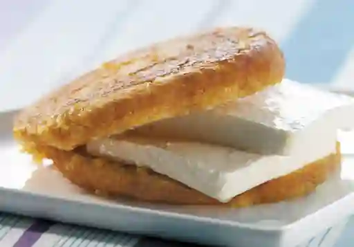 Arepa Queso Cuajada