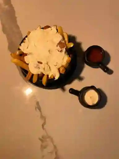 Salchipapa Gratinada