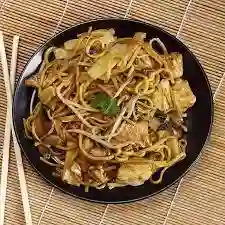 Lo Mein con Pollo