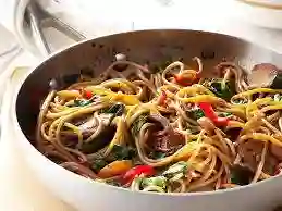 Lo Mein de Vegetales