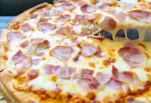 Pizza Jamon y Queso