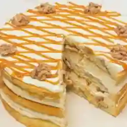 Torta de Banano con Caramelo Salado & Macadamias Porcion