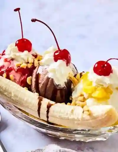 Banana y Malteada 16 Oz