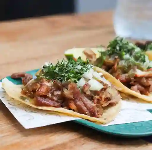 Taco de Carne Al Pastor