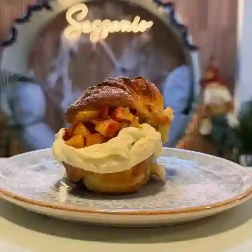 Cornetti de Crema de Queso y Manzana