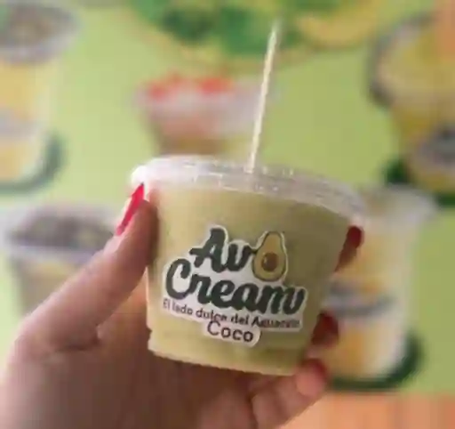 Helado de Aguacate con Coco