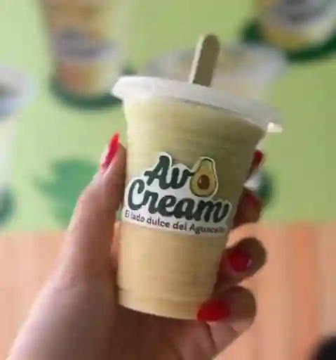 Helado de Aguacate con Maracuyá