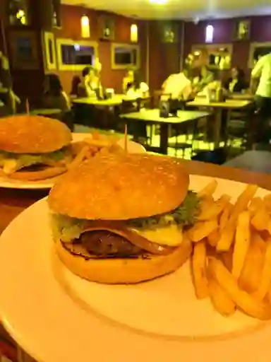Hamburguesa Clasica