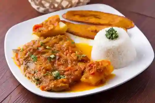 Bagre en Salsa