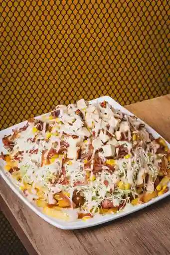Salchipapa Punto y Coma 3 Personas
