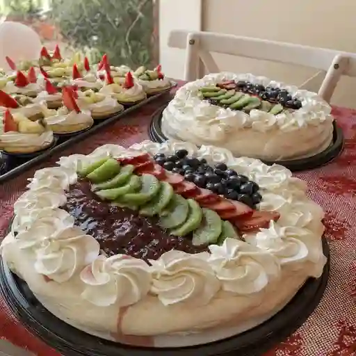 Pavlova Tropical