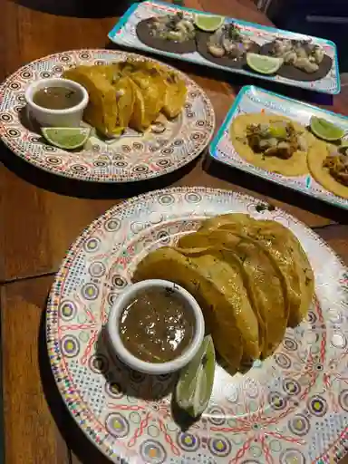 Nachos Adición Pulled Pork